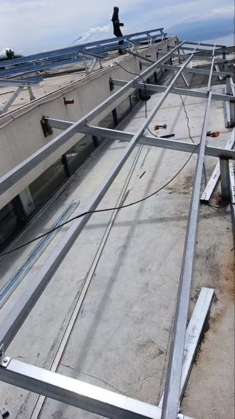 フィリピンの屋上分散型太陽光発電プロジェクトが無事完了